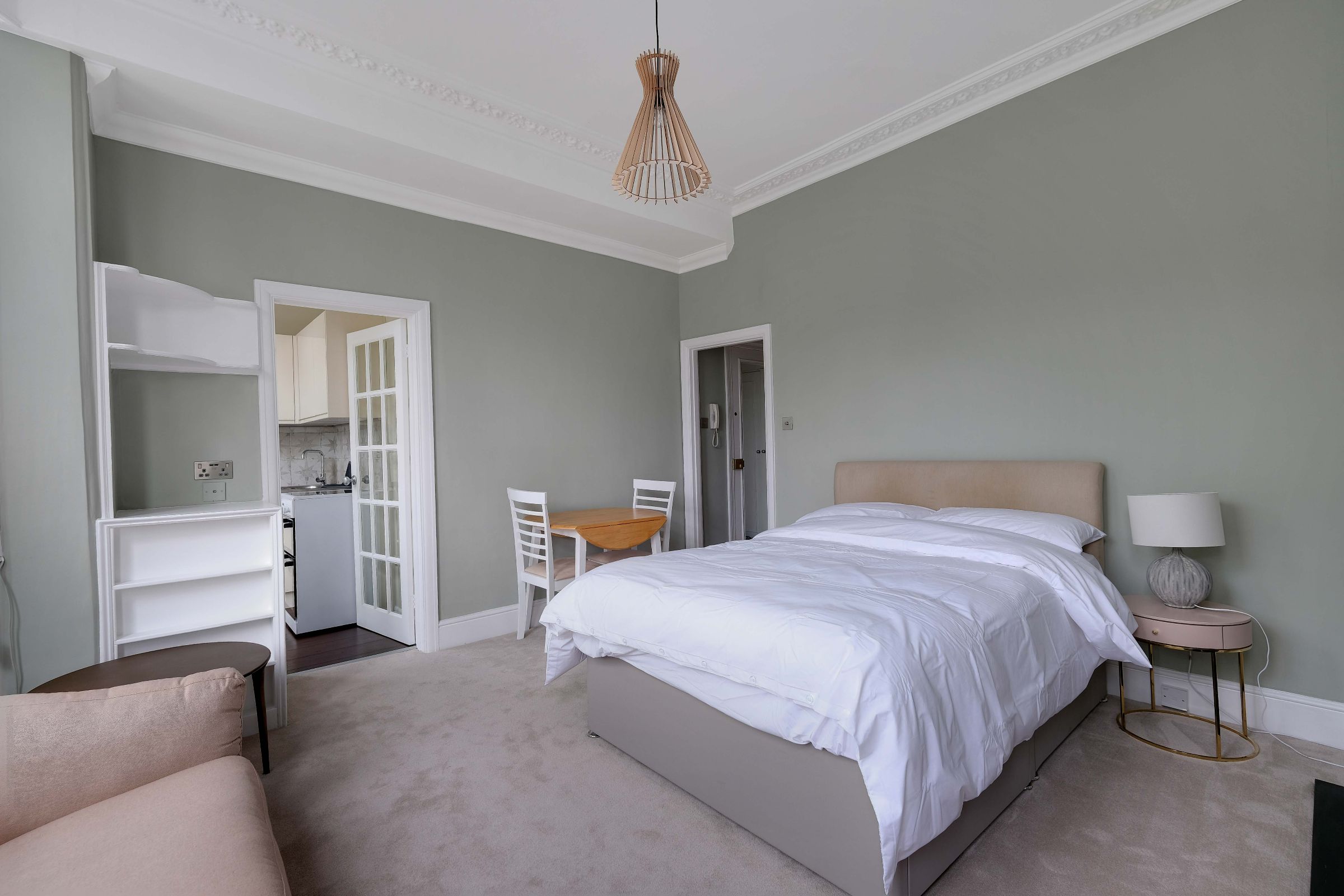 Flat Palace Gardens Terrace in Greater London