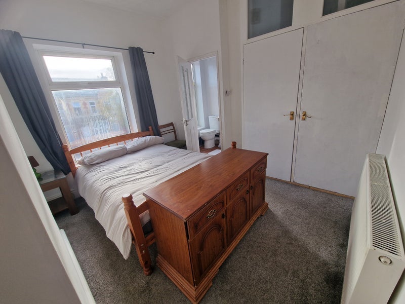 Room Gerald Road in Salford
