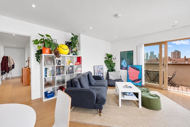 Room Kingsland Road in Greater London