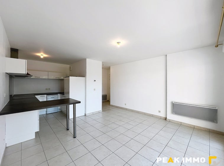 Flat Route de Martigny in Cranves-Sales