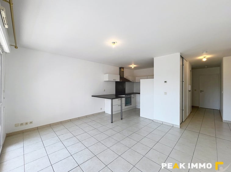 Flat Route de Martigny in Cranves-Sales