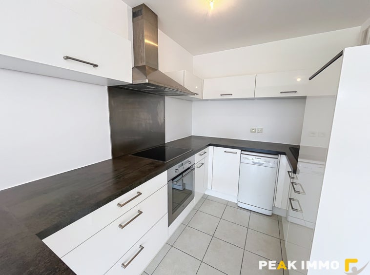 Flat Route de Martigny in Cranves-Sales