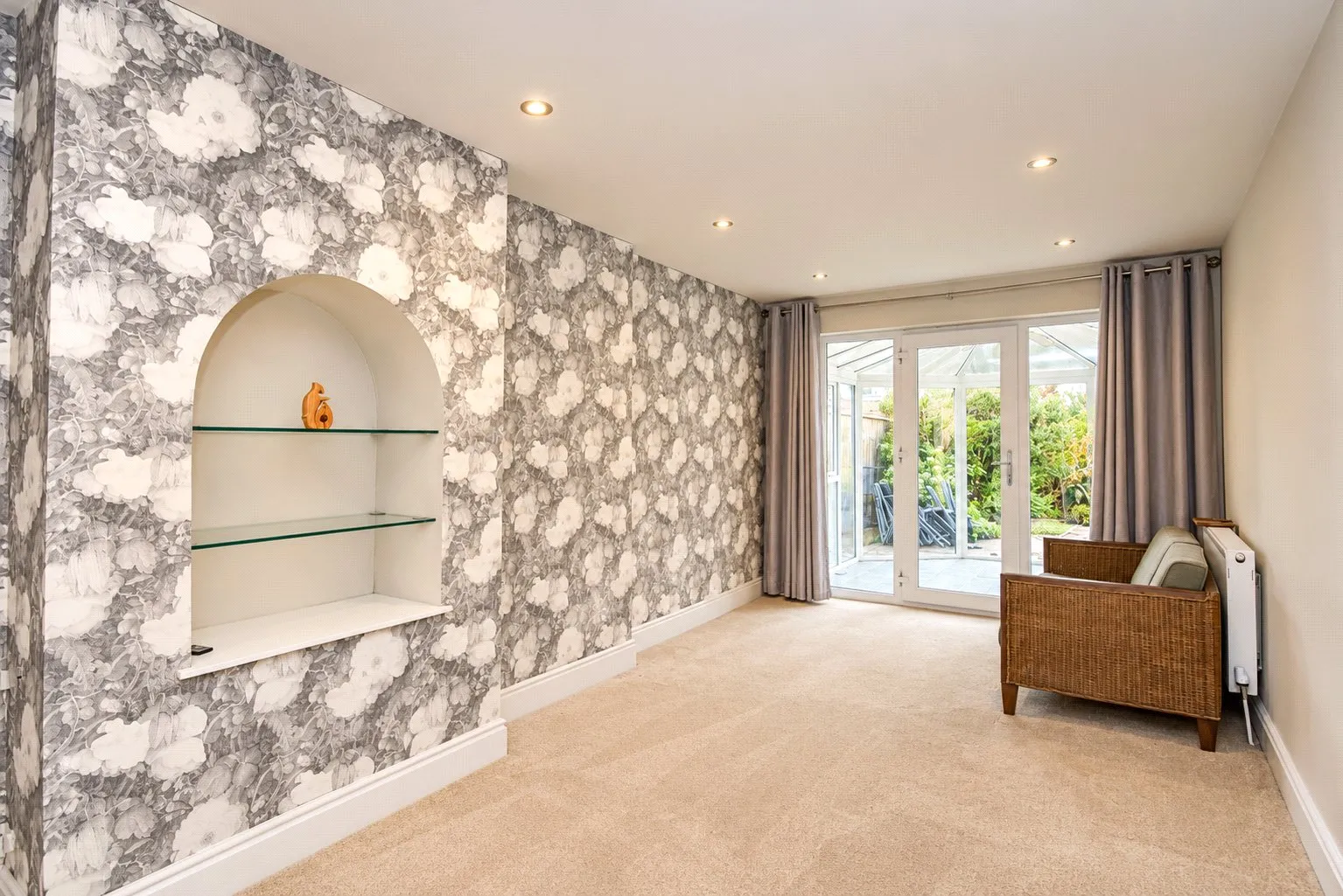 House Beverley Close in Cayton
