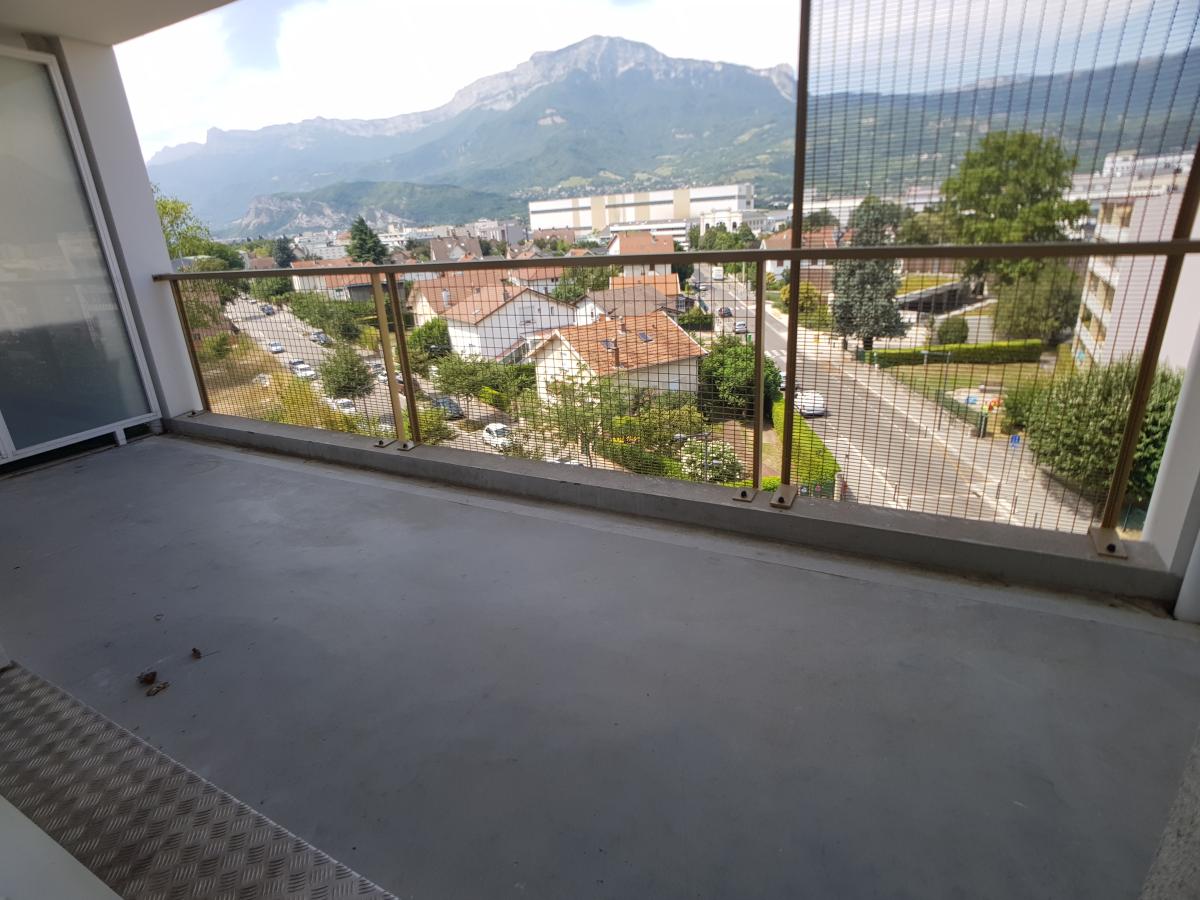 Flat Rue Lucien Andrieux in Grenoble
