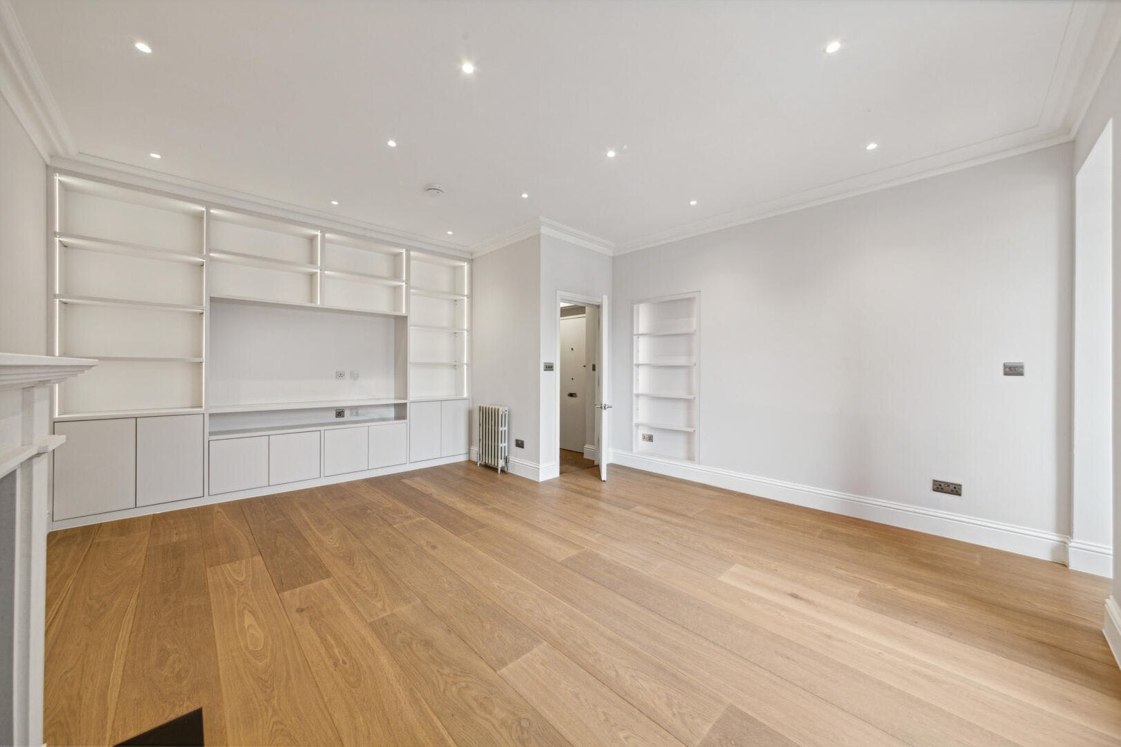 Flat Ennismore Gardens in City of Westminster