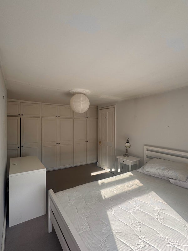 Room Knivet Road in Greater London