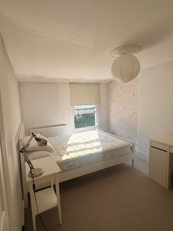 Room Knivet Road in Greater London