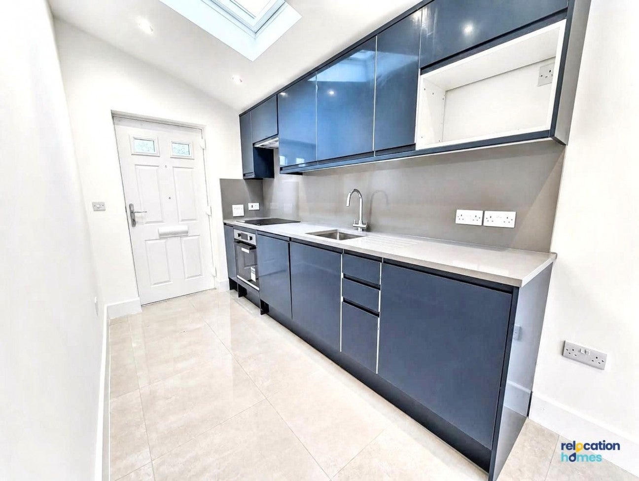 Flat Hazel Grove in Greater London