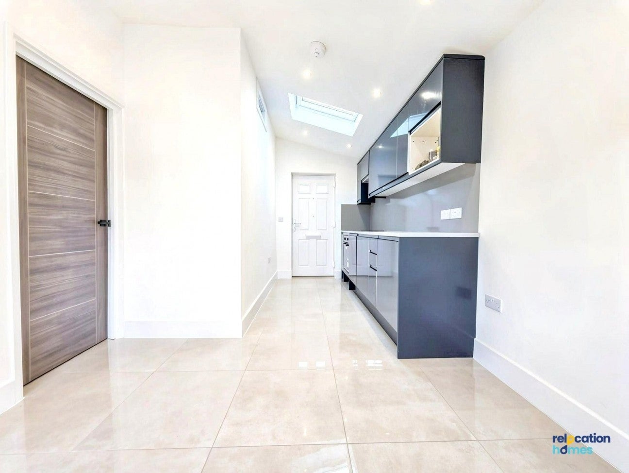 Flat Hazel Grove in Greater London