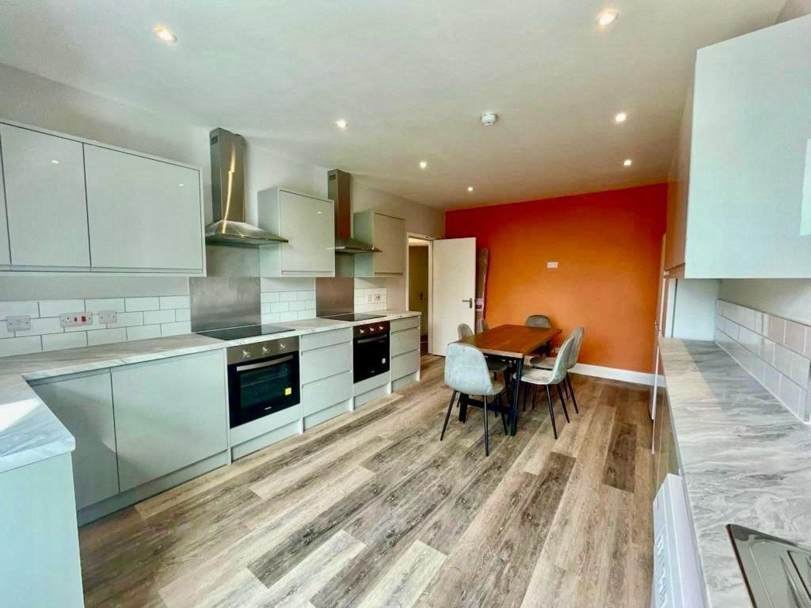 Room Whiteladies Road in Bristol