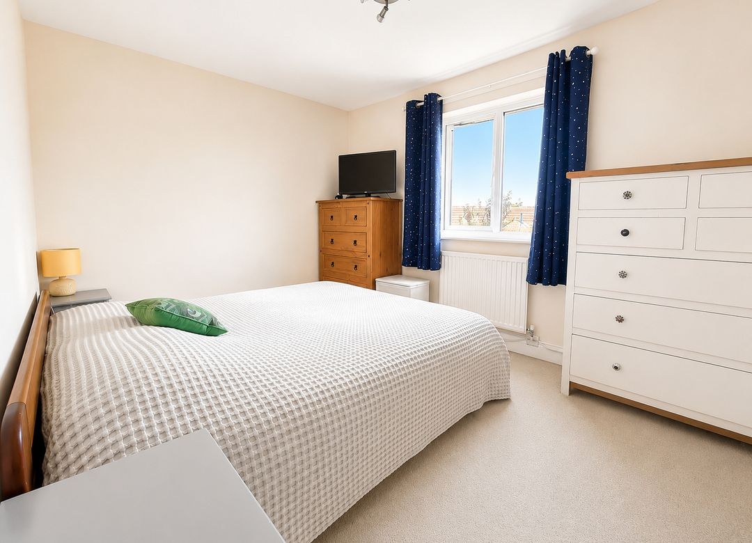 House Drift Close in Cotswold District