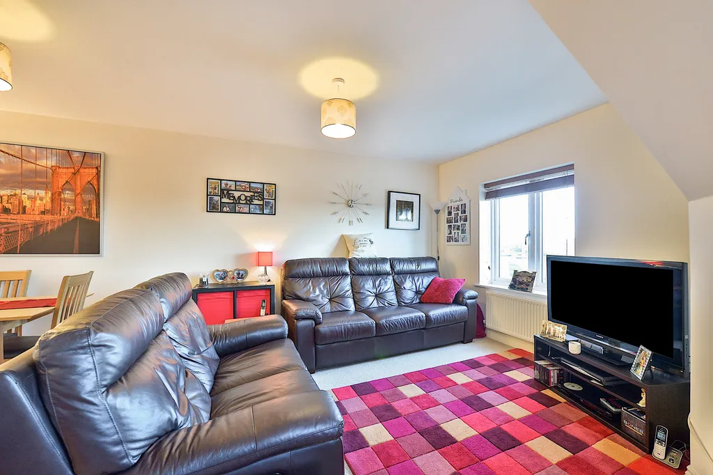 Flat Lavender Hill in Milton Keynes