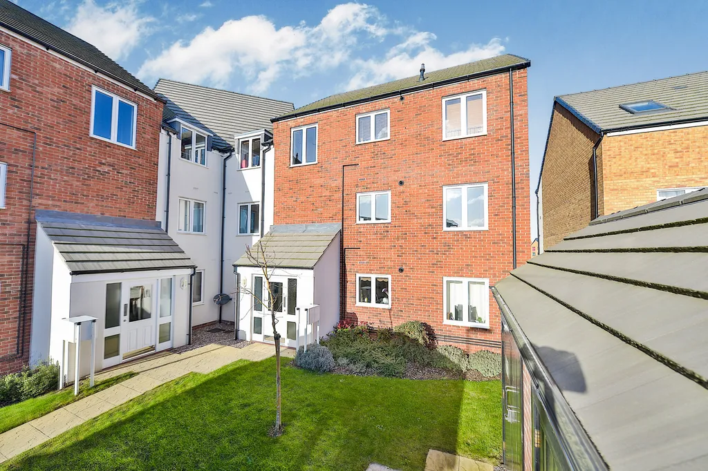 Flat Lavender Hill in Milton Keynes