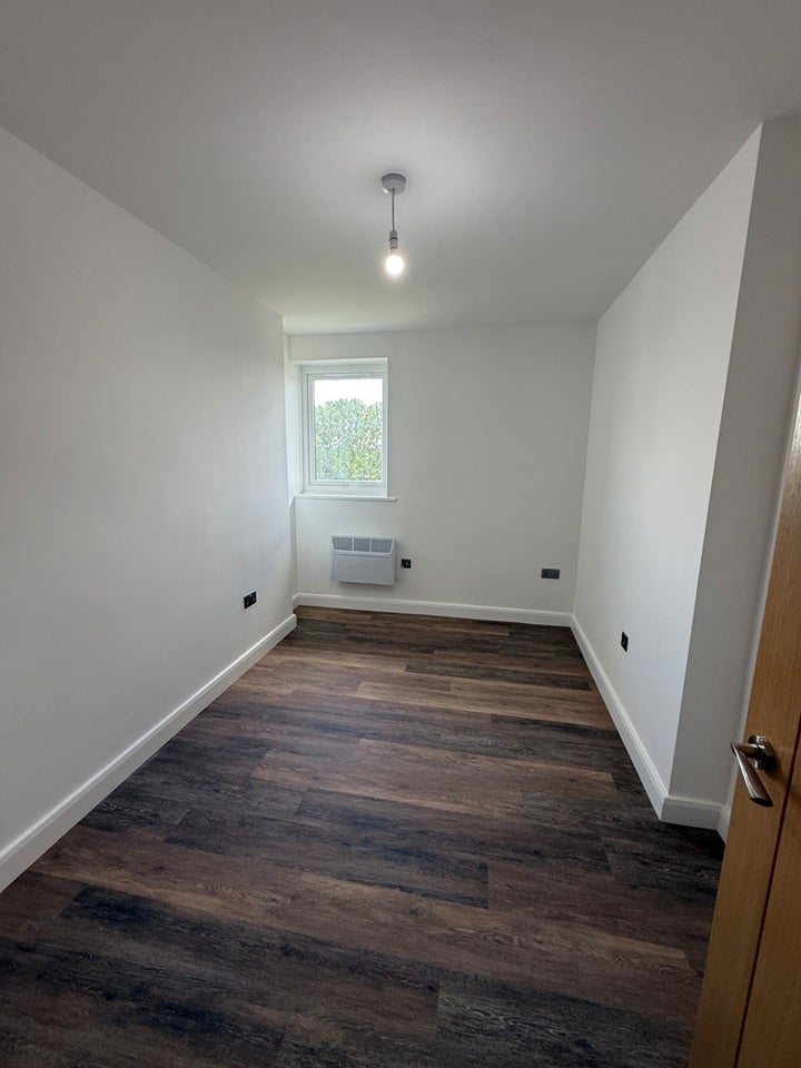Flat Levens Garth in Leeds