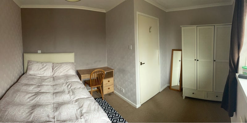 Room Tilgate Way in Crawley