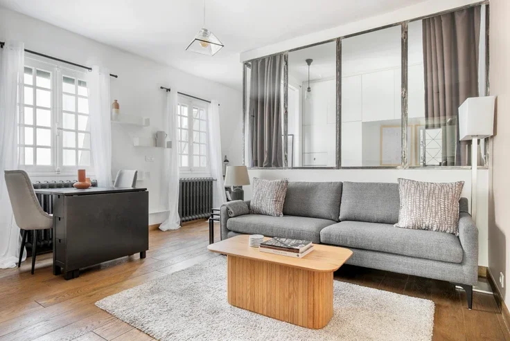 Flat Rue de Berne in Paris