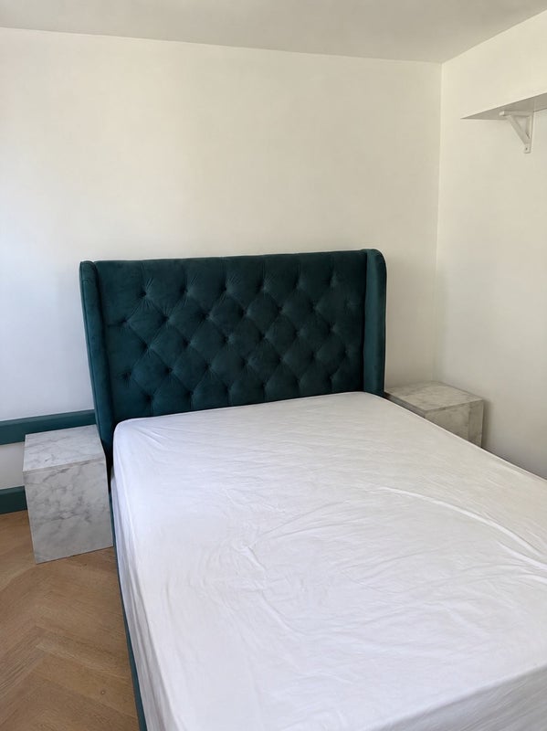 Room Nichols Green in Greater London