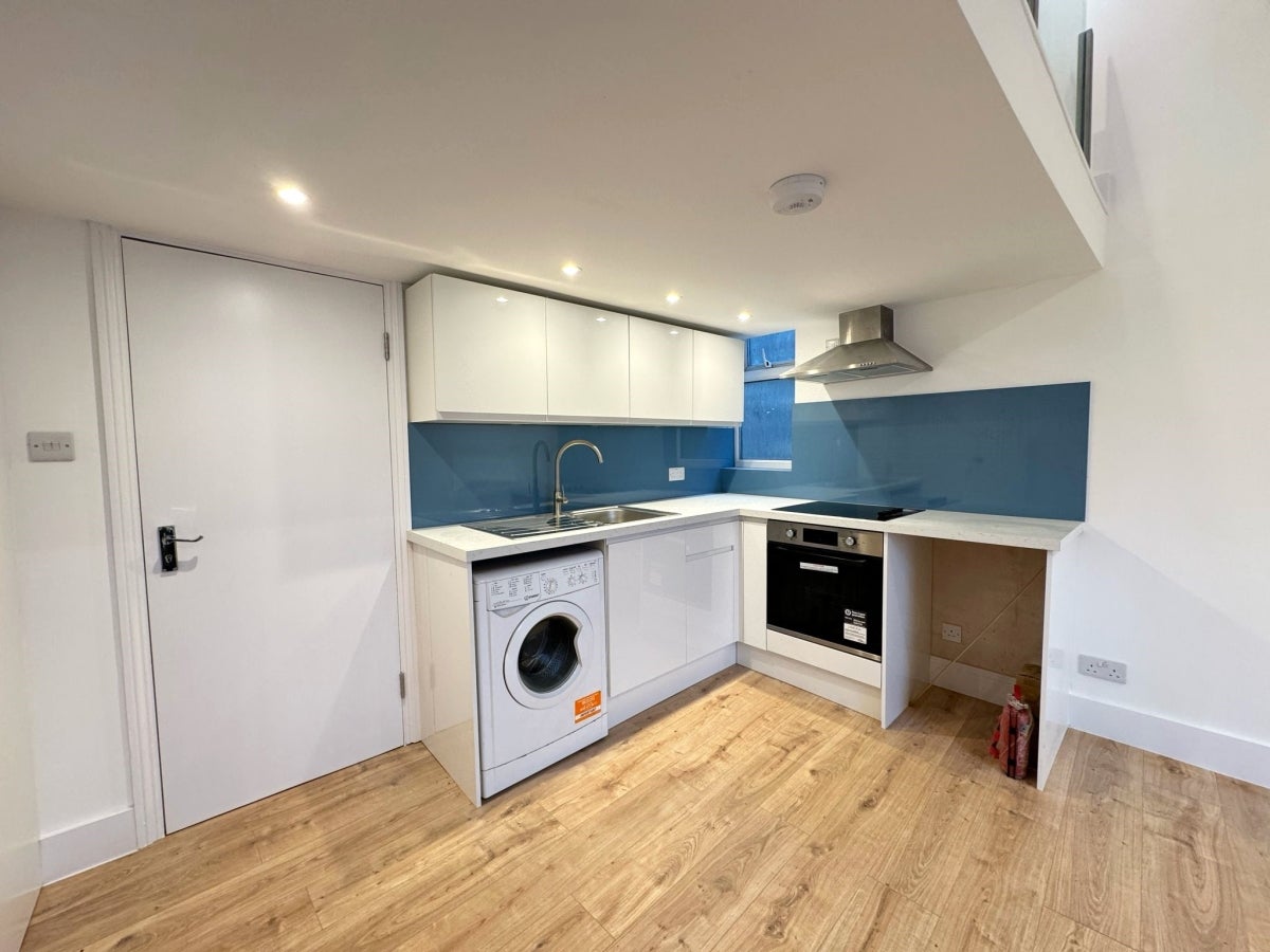 Flat Tottenham Lane in Greater London