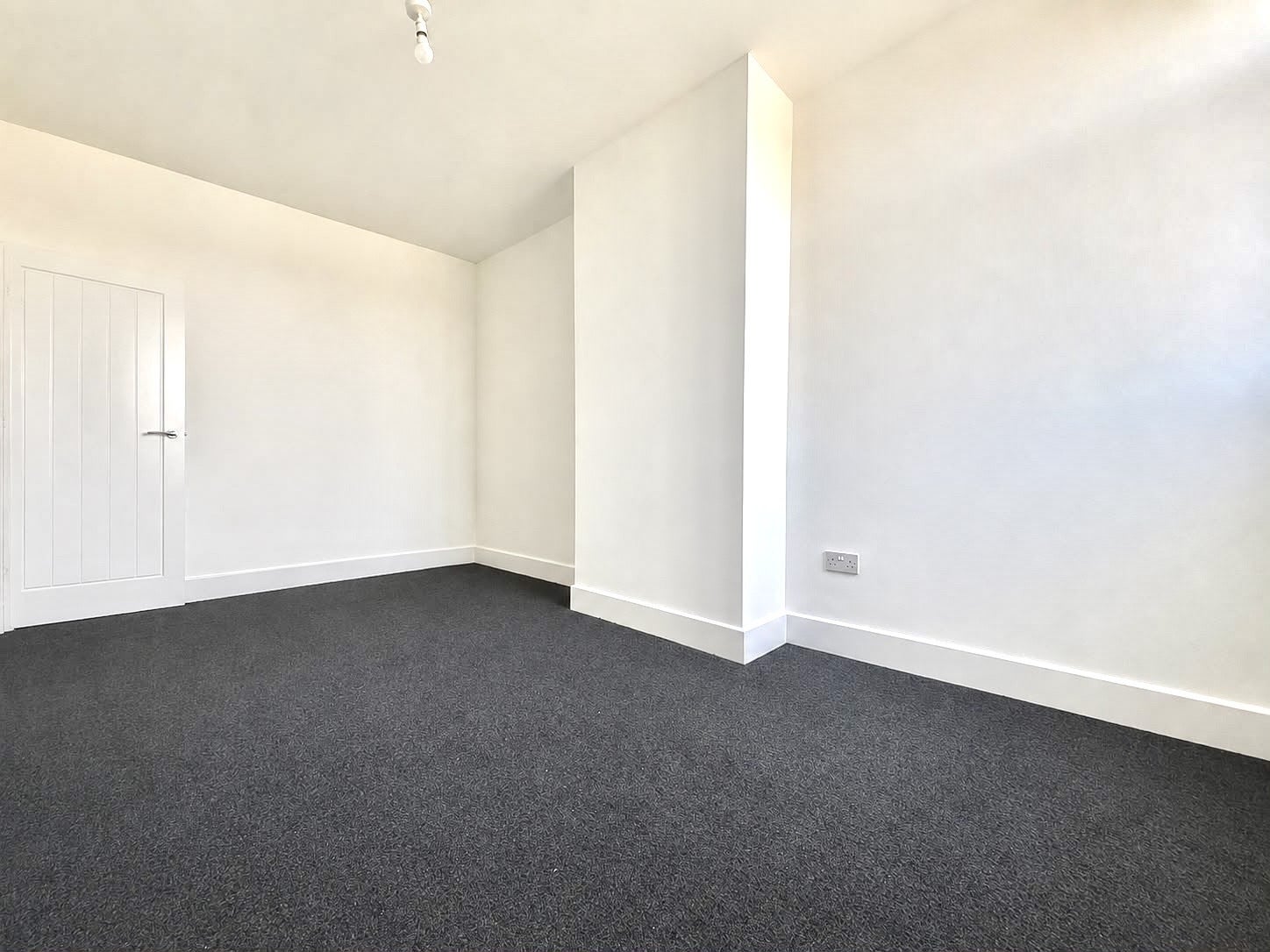 Flat Ophir Road in Portsmouth