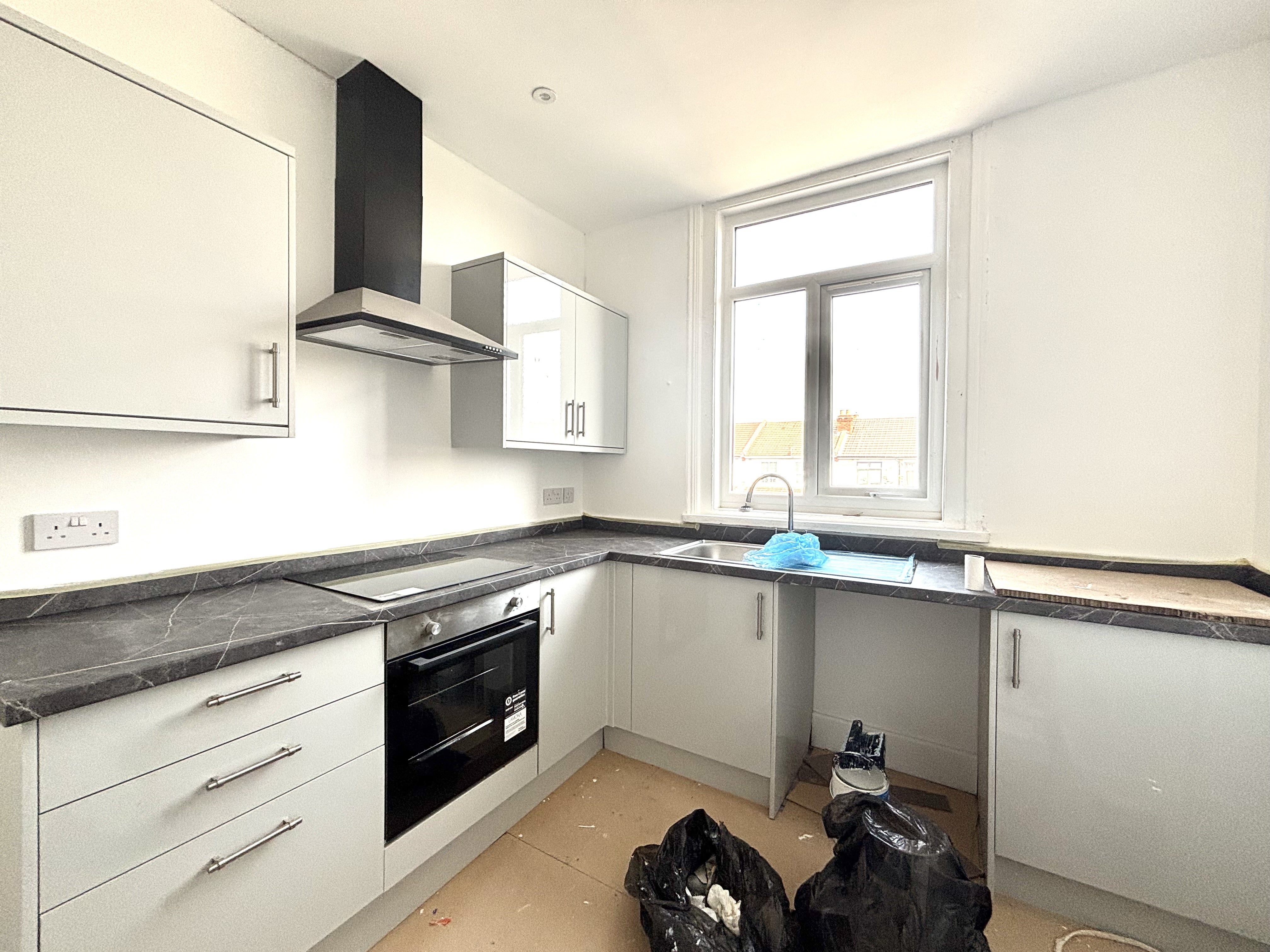 Flat Ophir Road in Portsmouth