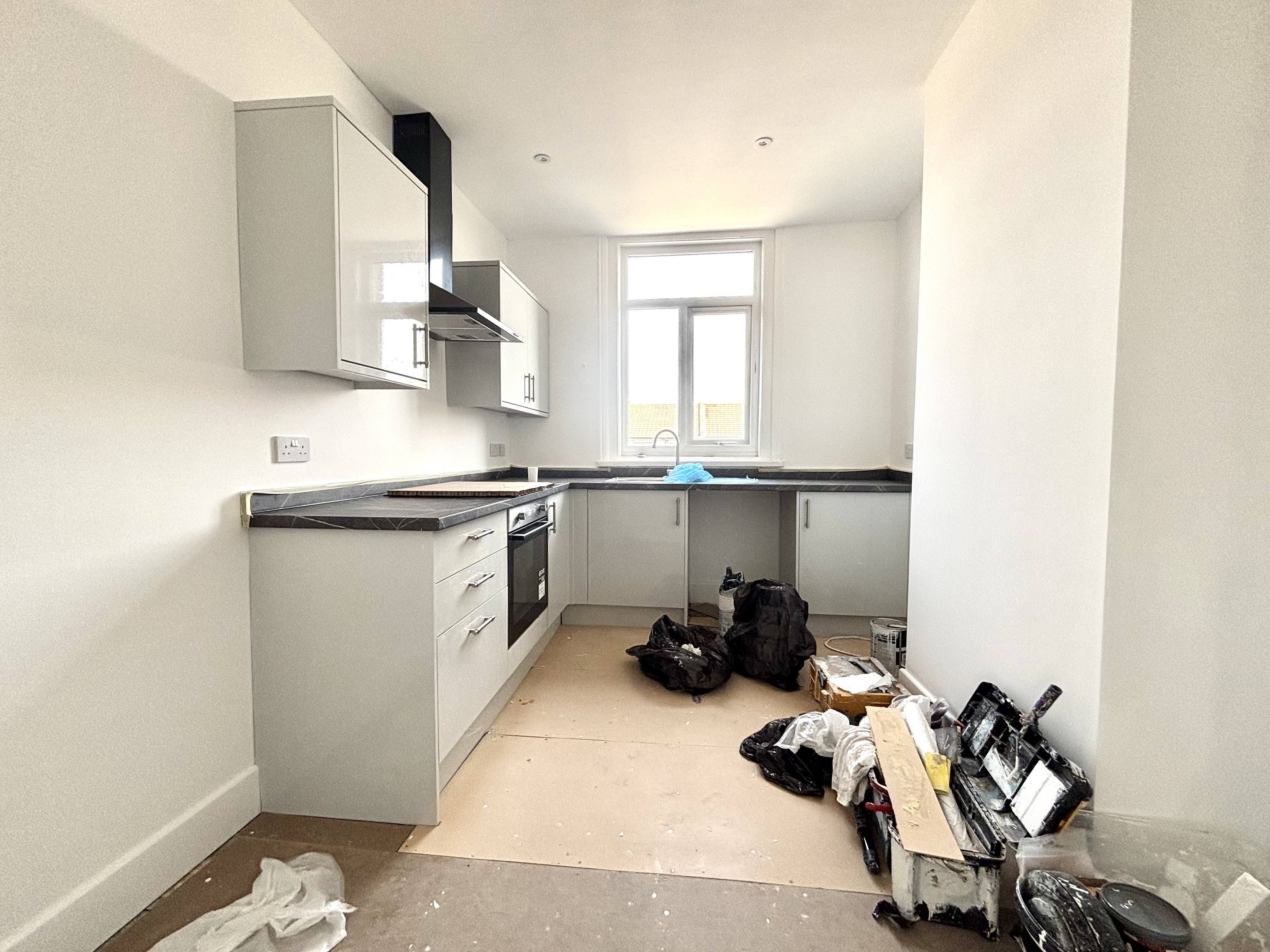 Flat Ophir Road in Portsmouth