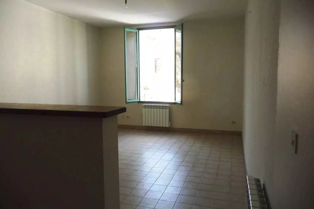 Flat Rue Émile Zola in Tarascon