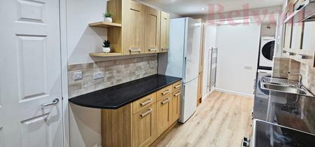 Room Livermore Close in Cambridge
