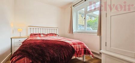 Room Livermore Close in Cambridge