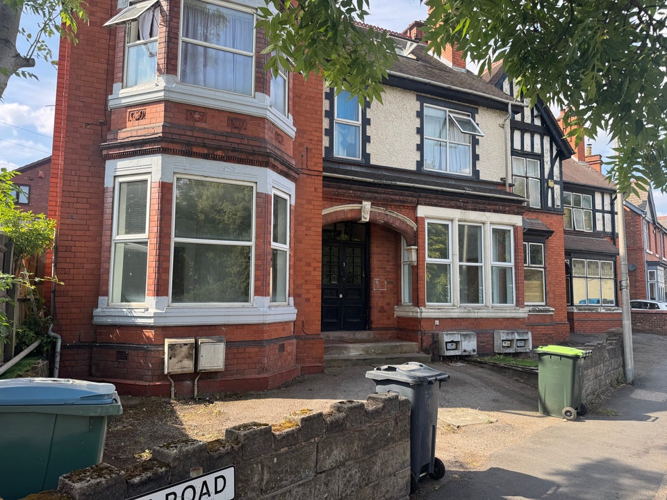 Flat Clarkson Road in Sandwell