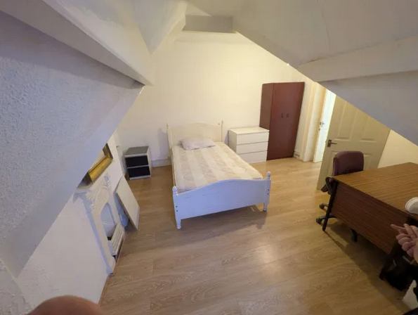 Room William Street in Leeds