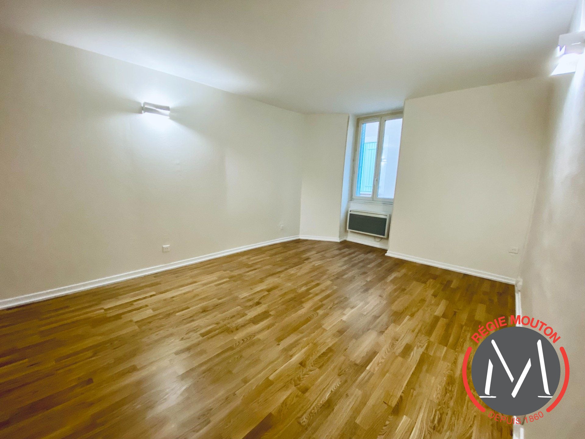 Appartement Impasse Chanoine Coupat à Saint-Genis-Laval