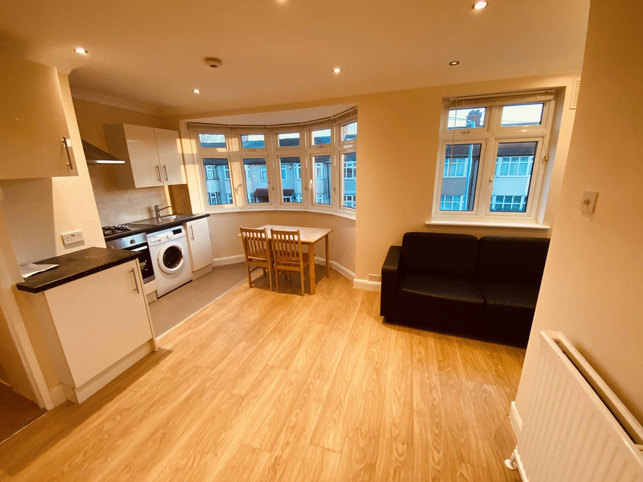 Flat Staines Road in Greater London