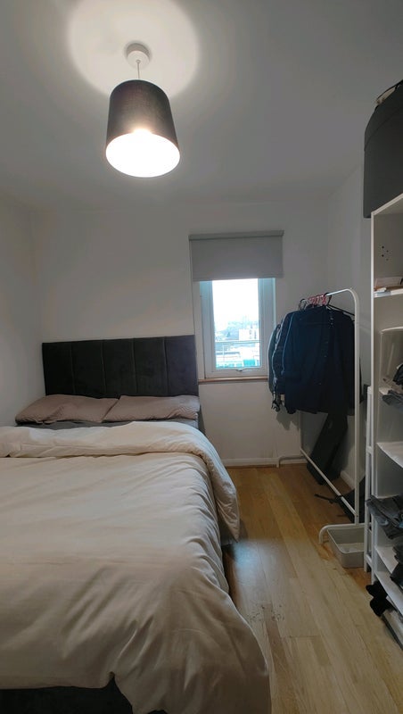 Room Greens End in Greater London