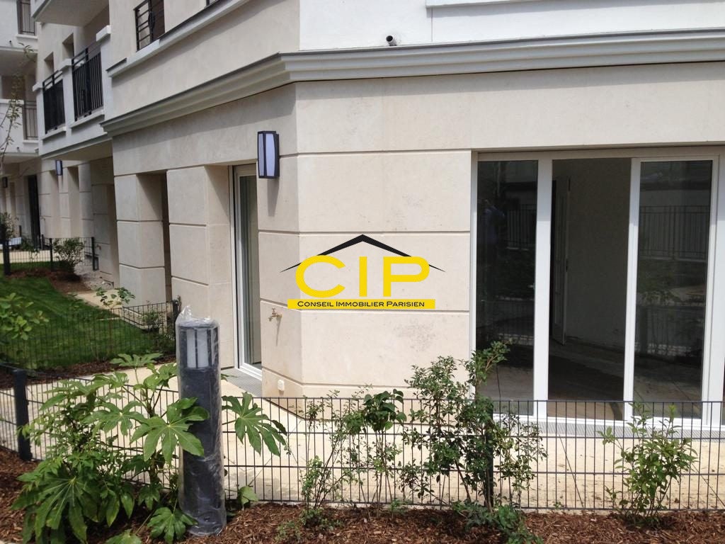 Flat Allée de Navarre in Charenton-le-Pont