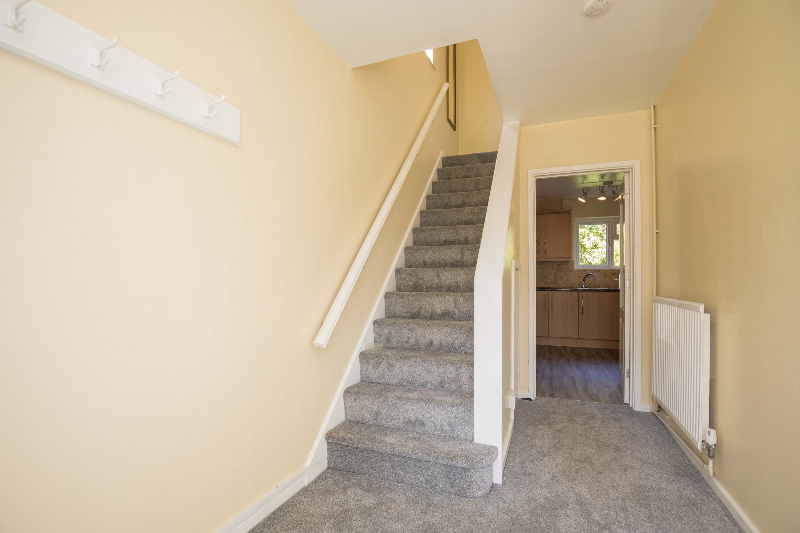 Flat Blair Avenue in Elmbridge