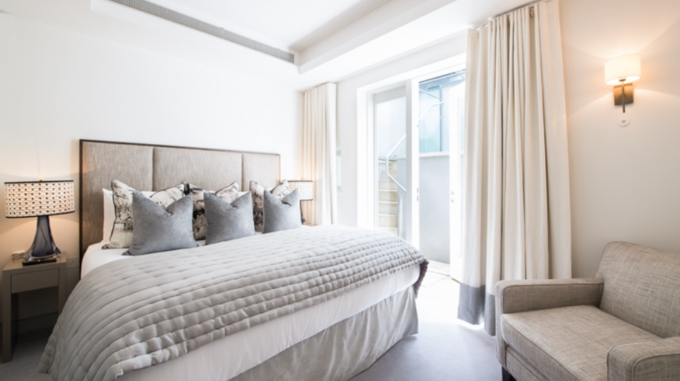Flat Duke Street in City of Westminster