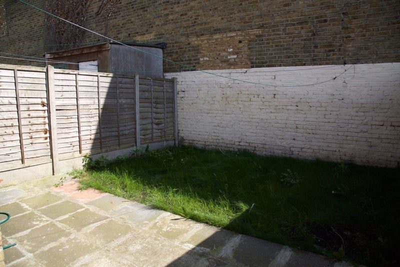 Room Roslyn Road in Greater London