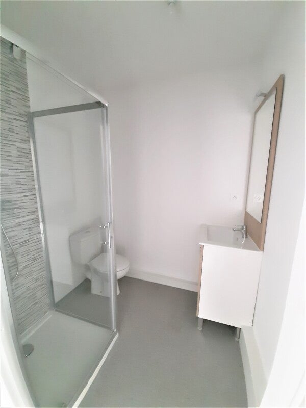 Chambre Route d'Avignon à Nîmes