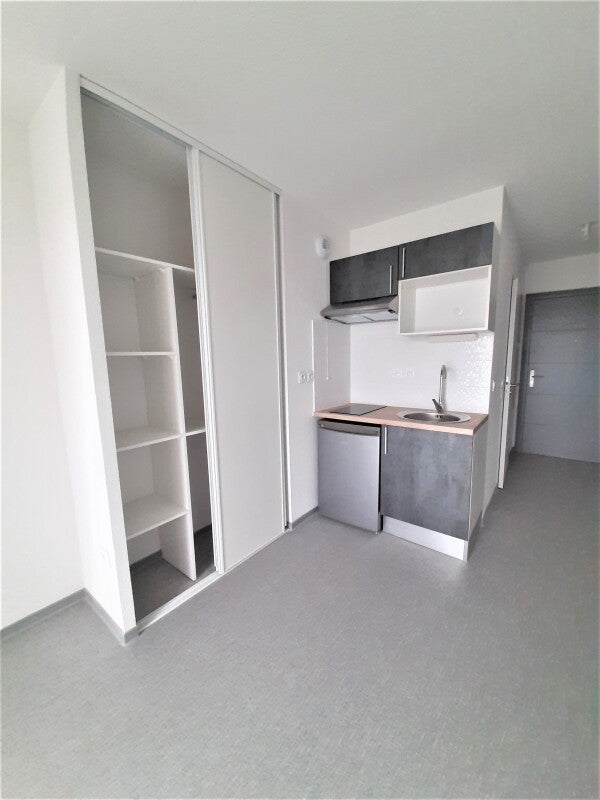 Chambre Route d'Avignon à Nîmes