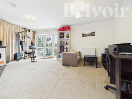 Flat Mallory Road in Basingstoke and Deane
