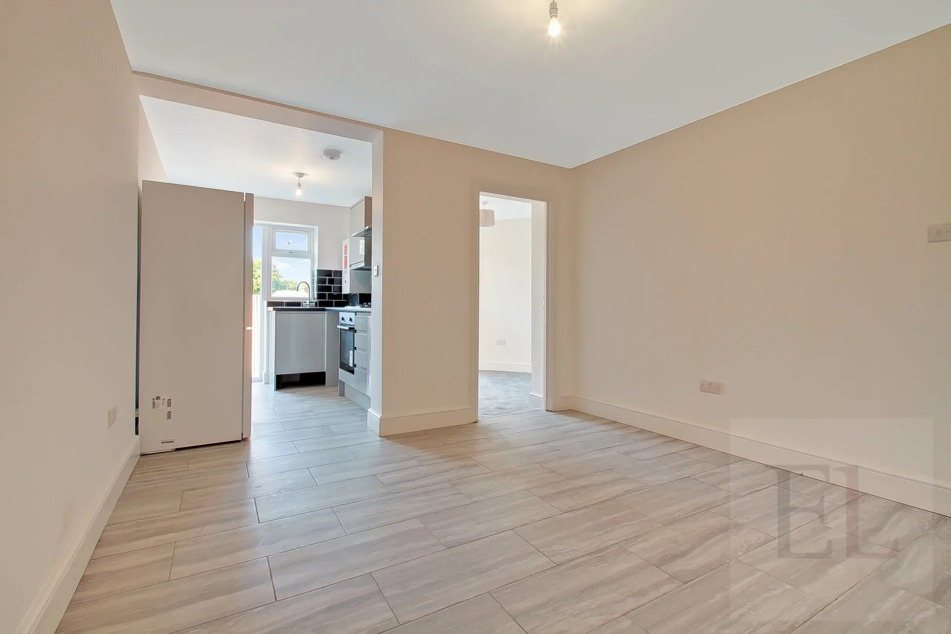 Flat Balmoral Road in Greater London
