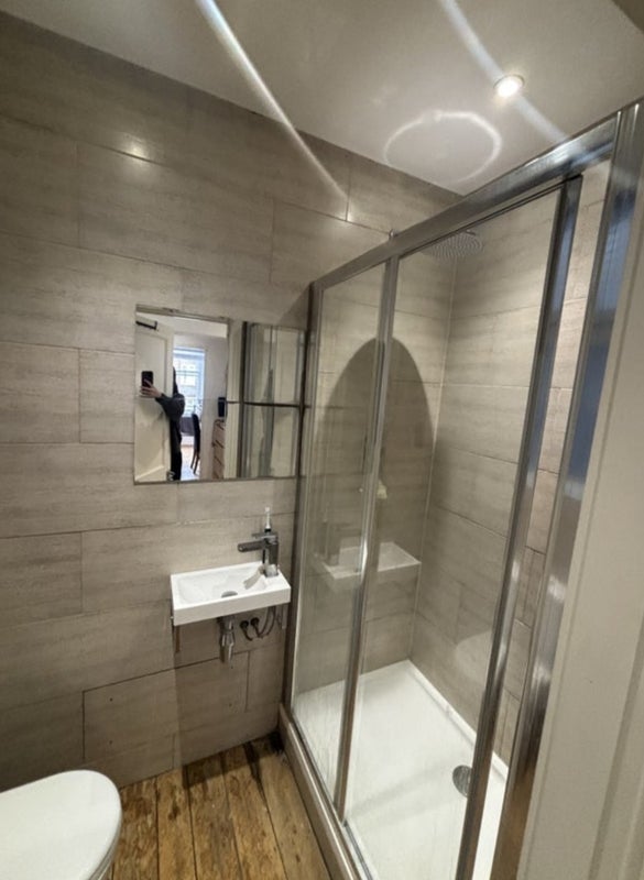 Room Fitz-James Avenue in Greater London