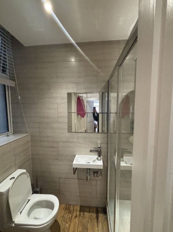 Room Fitz-James Avenue in Greater London
