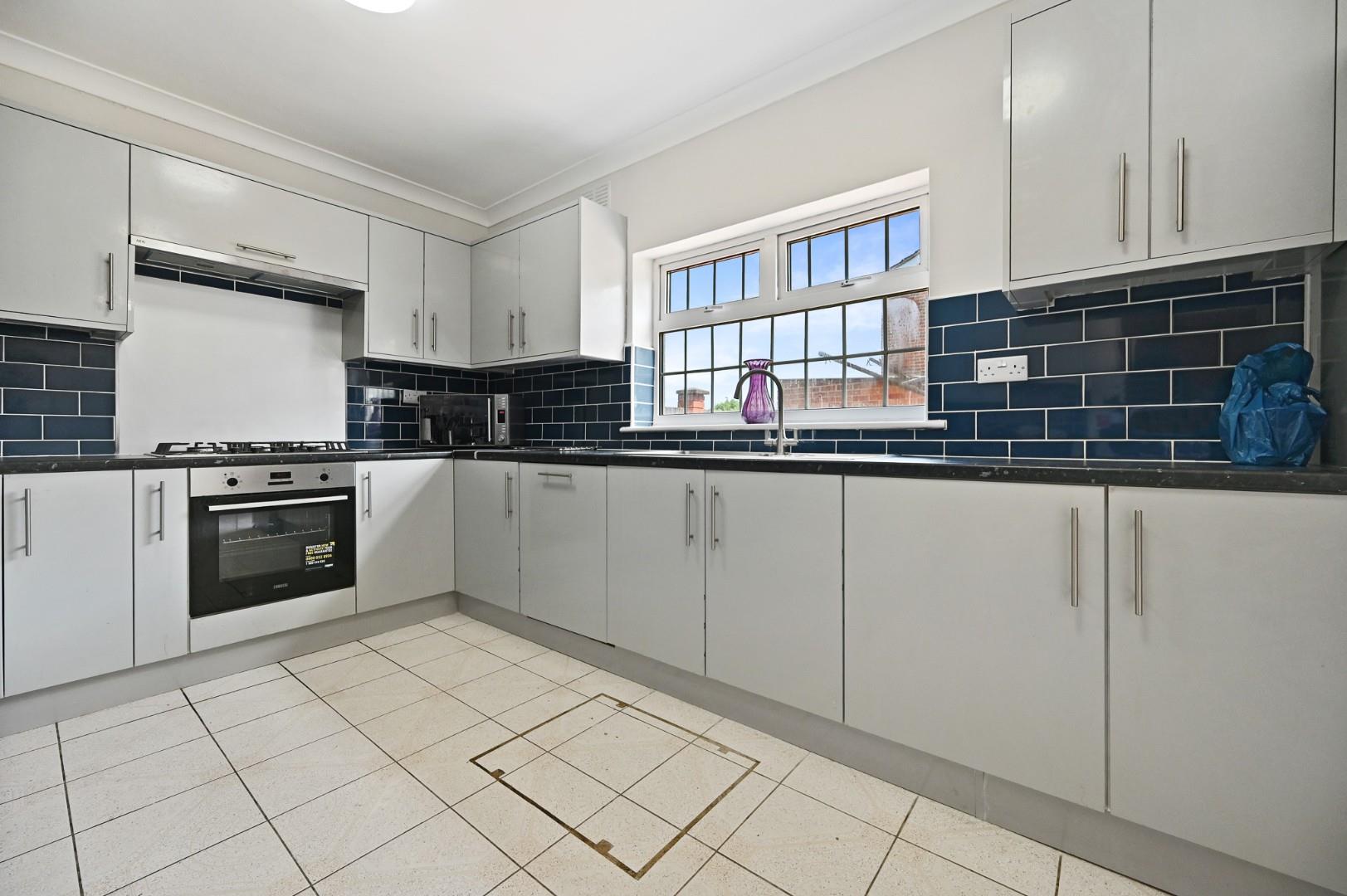 Room Mansell Road in Greater London
