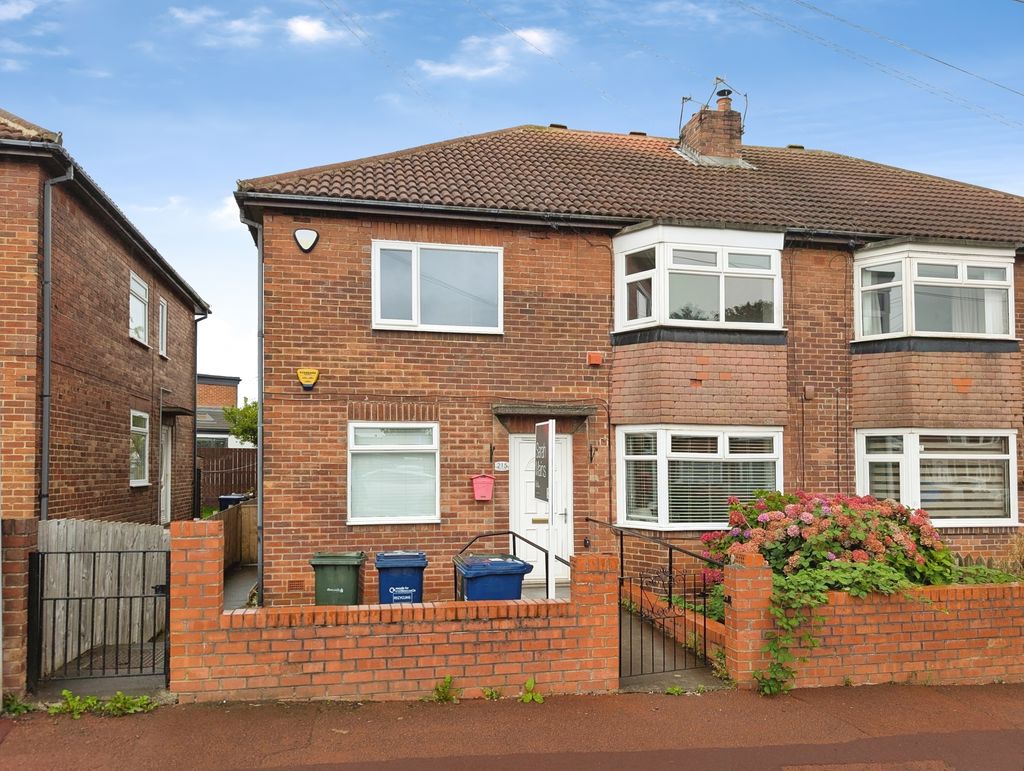 Flat Silver Lonnen in Newcastle upon Tyne