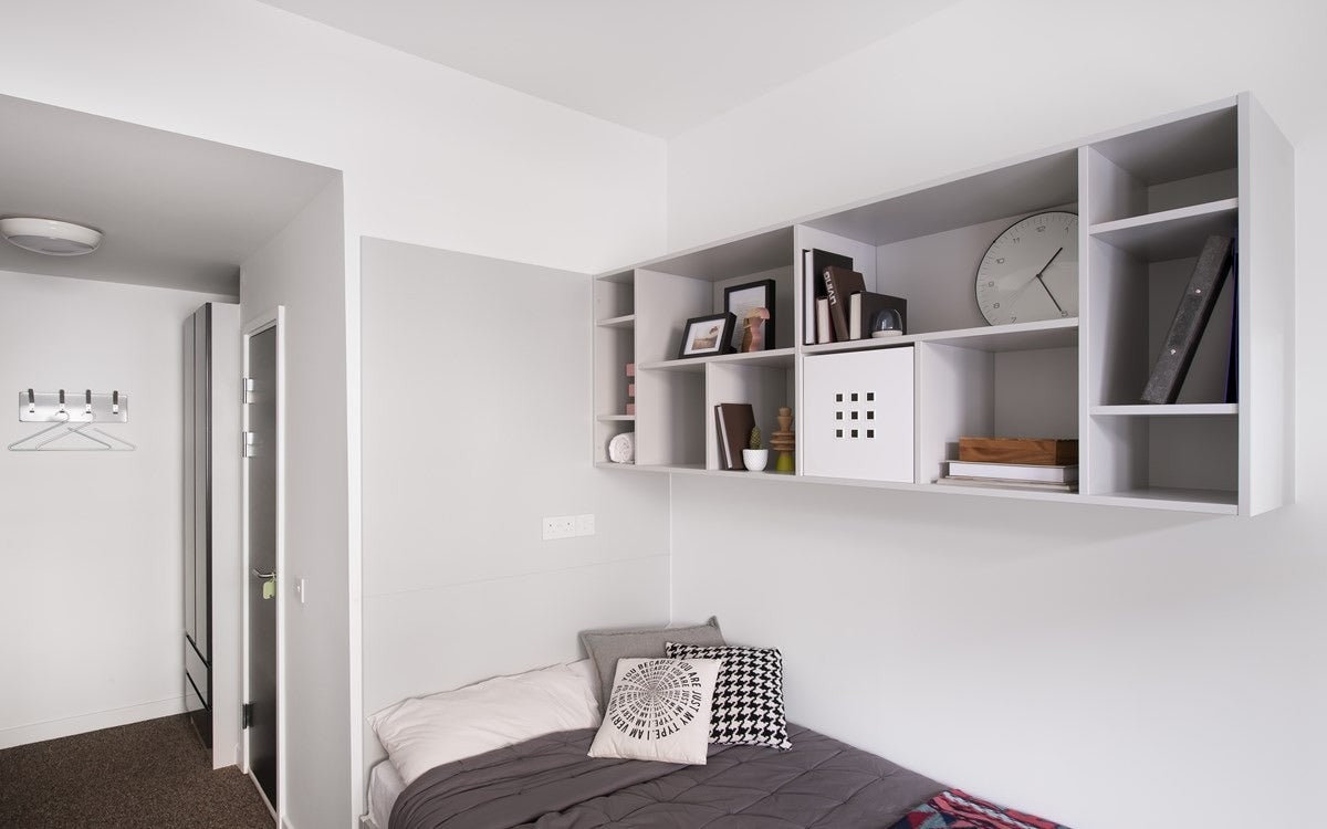 Room Clifton Place in Glasgow