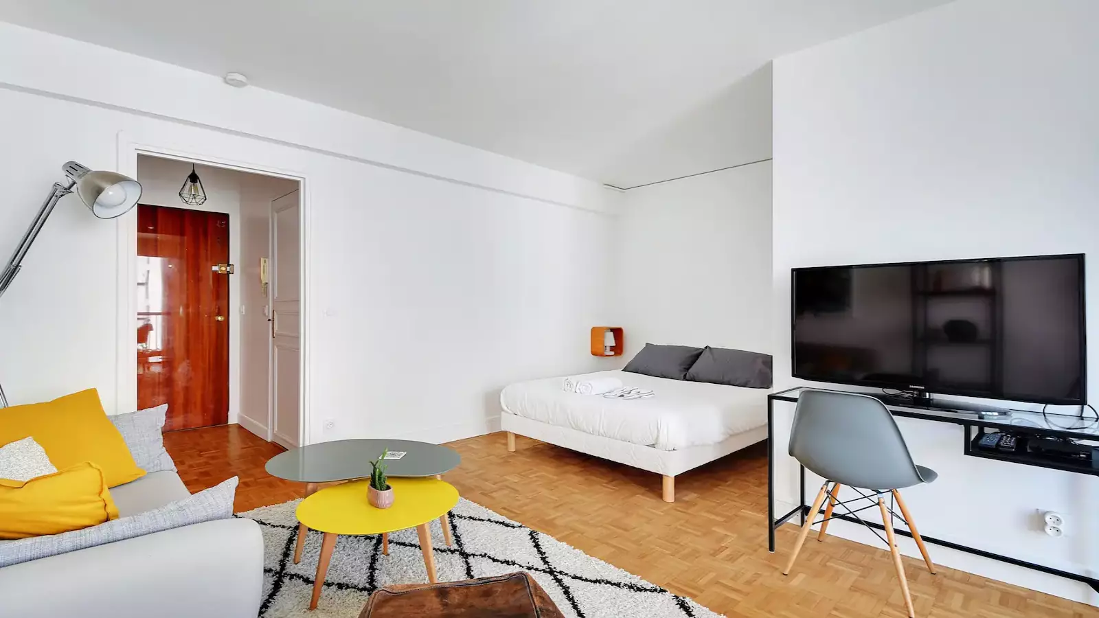 Flat Rue Dupleix in Paris