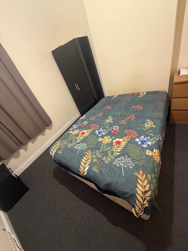 Room Plant Street in Preston