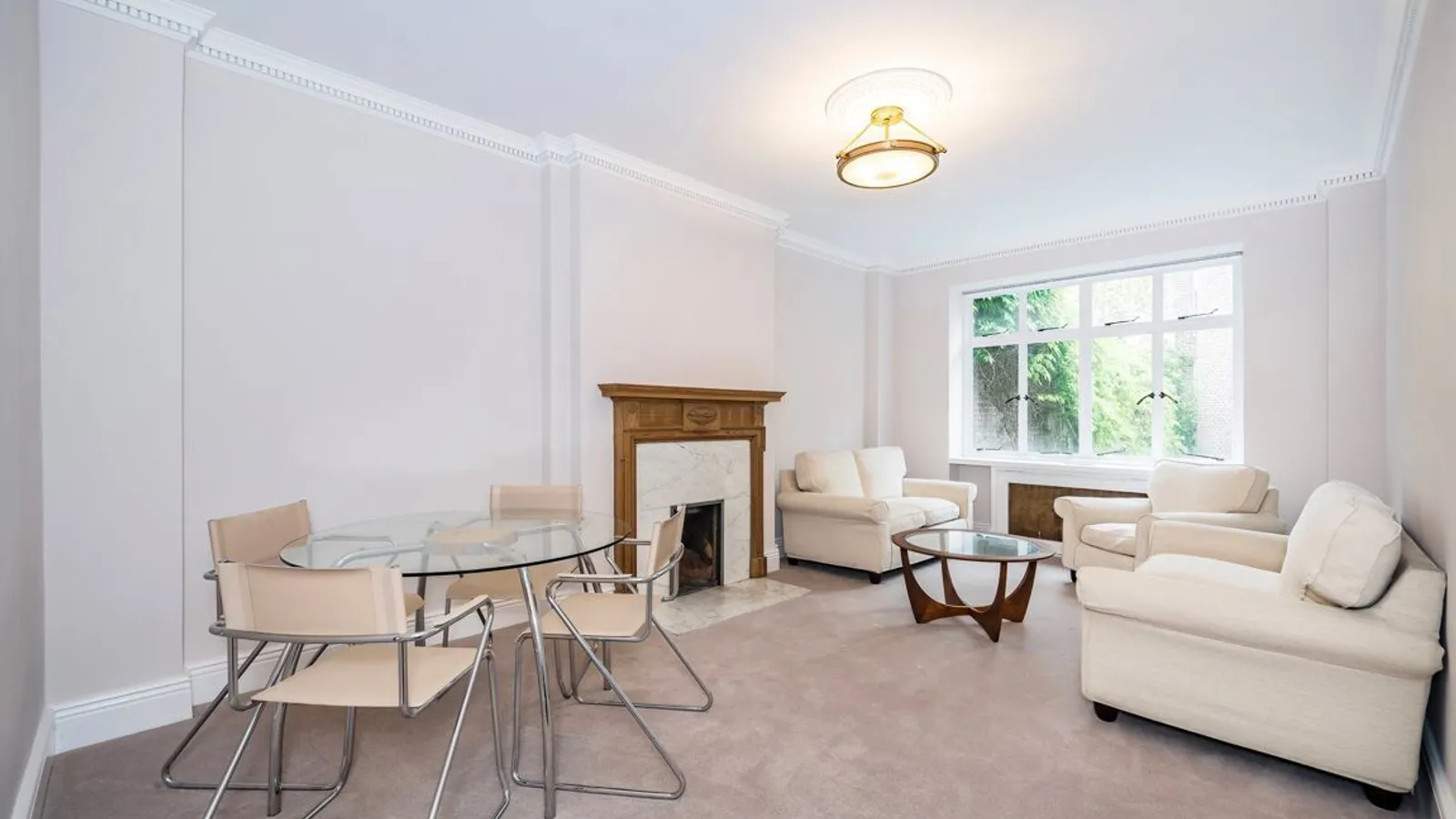 Flat Upper Grosvenor Street in City of Westminster