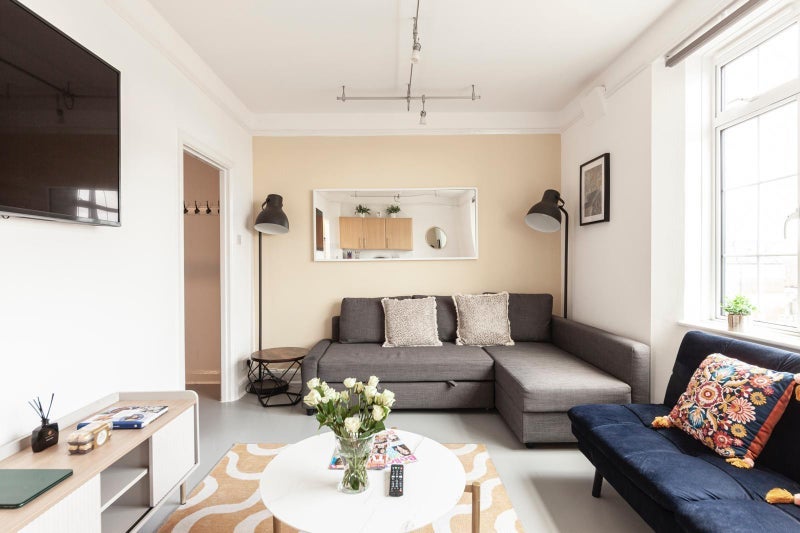 Flat Upper Woburn Place in Greater London